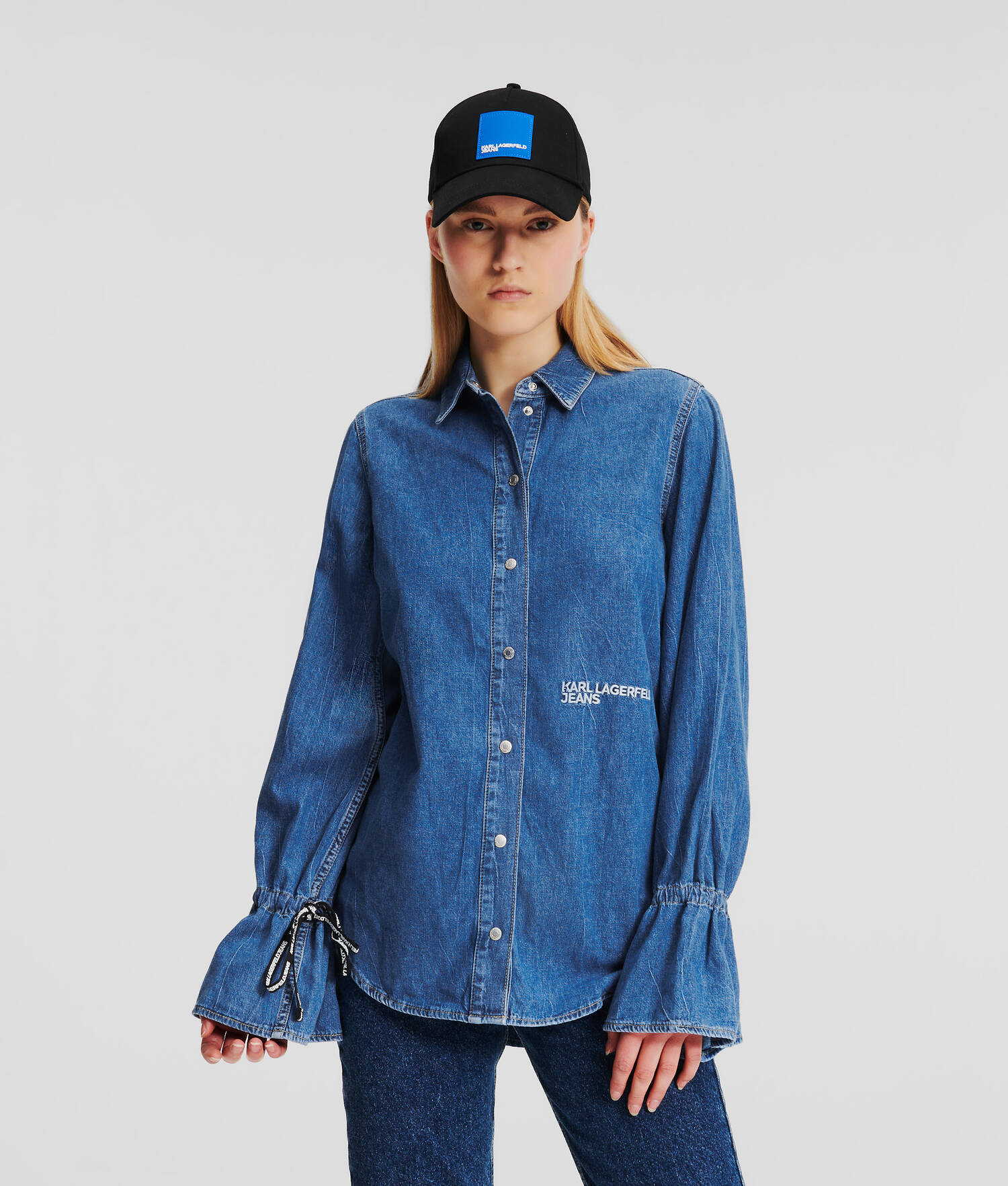 CHEMISE EN JEAN KLJ AVEC LIENS DE SERRAGE AUX MANCHES