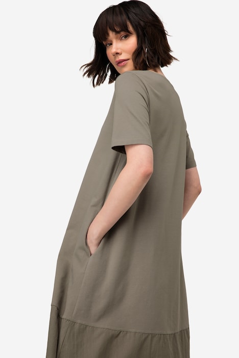 Kleid, Rundhals, Halbarm, weiter Websaum