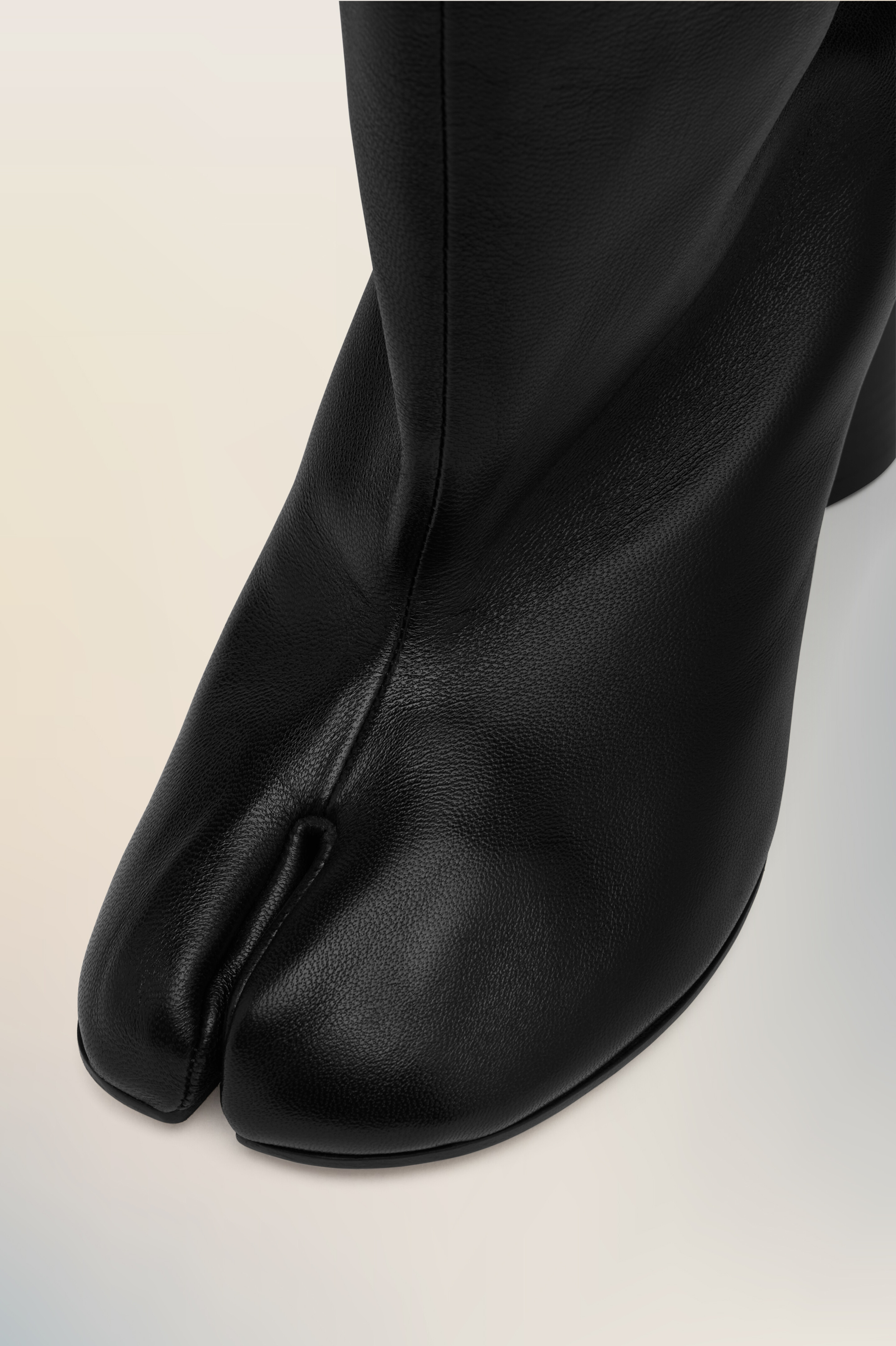 Bottines Tabi à cordon de serrage noires en cuir pour femme Noir