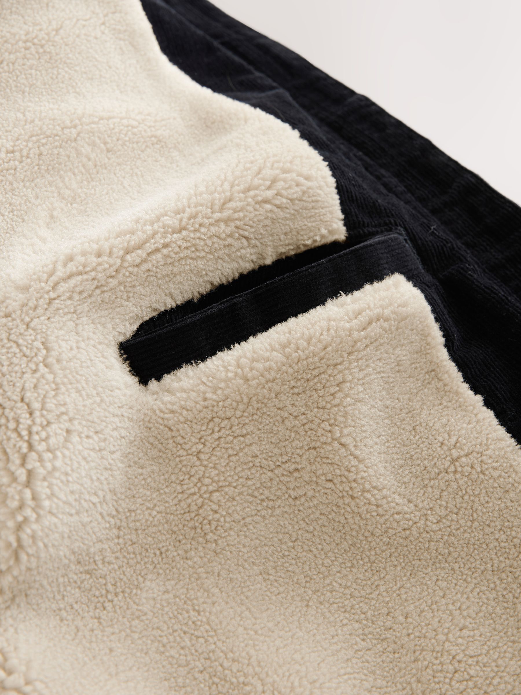 Zwart - Corduroy Borg Lined Jacket