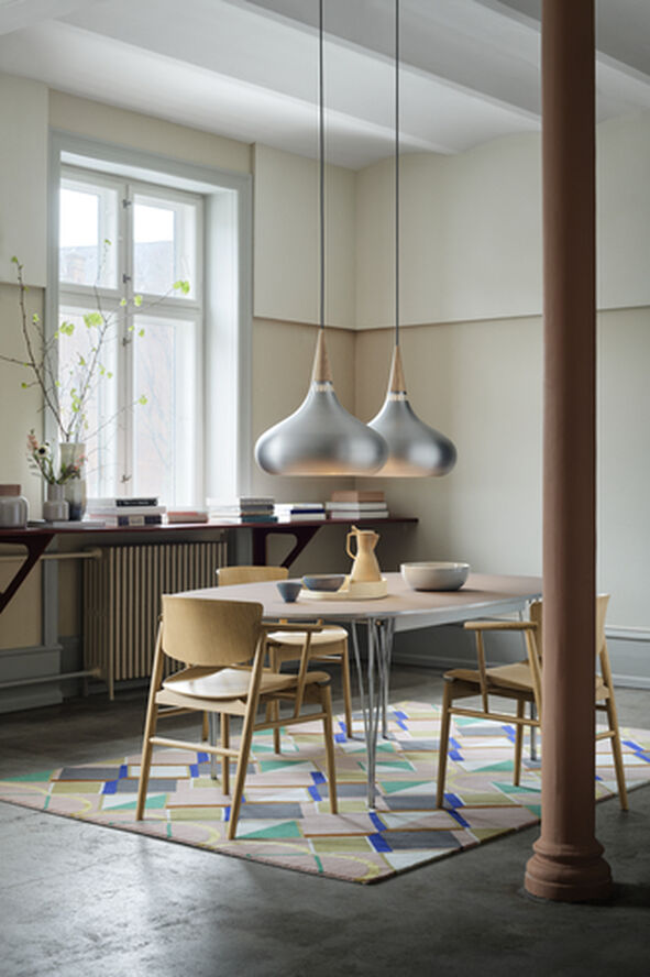 Fritz Hansen Orient™ P1, Aluminium/Oak Kobber