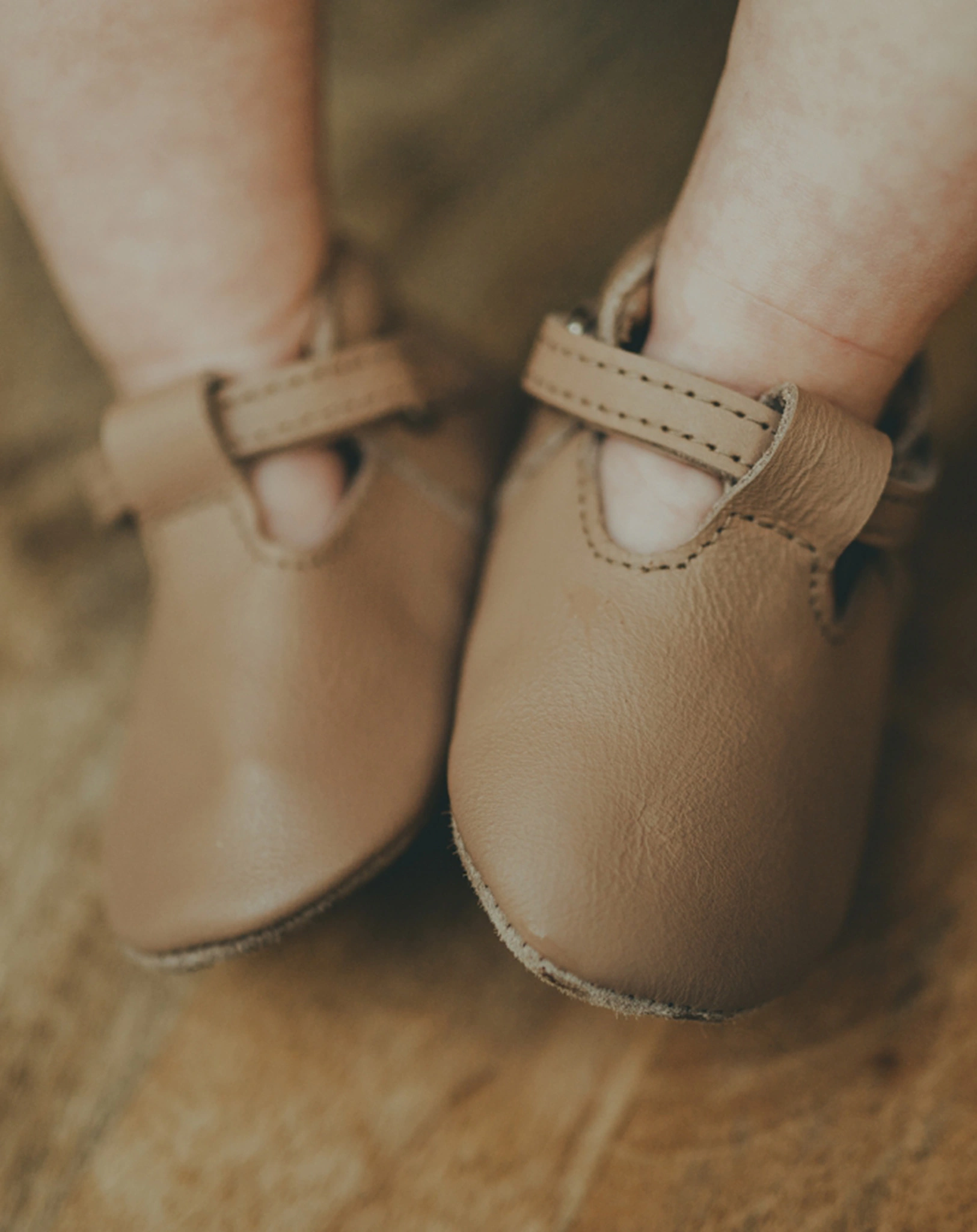 Krabbelschuhe ELIA in praline leather