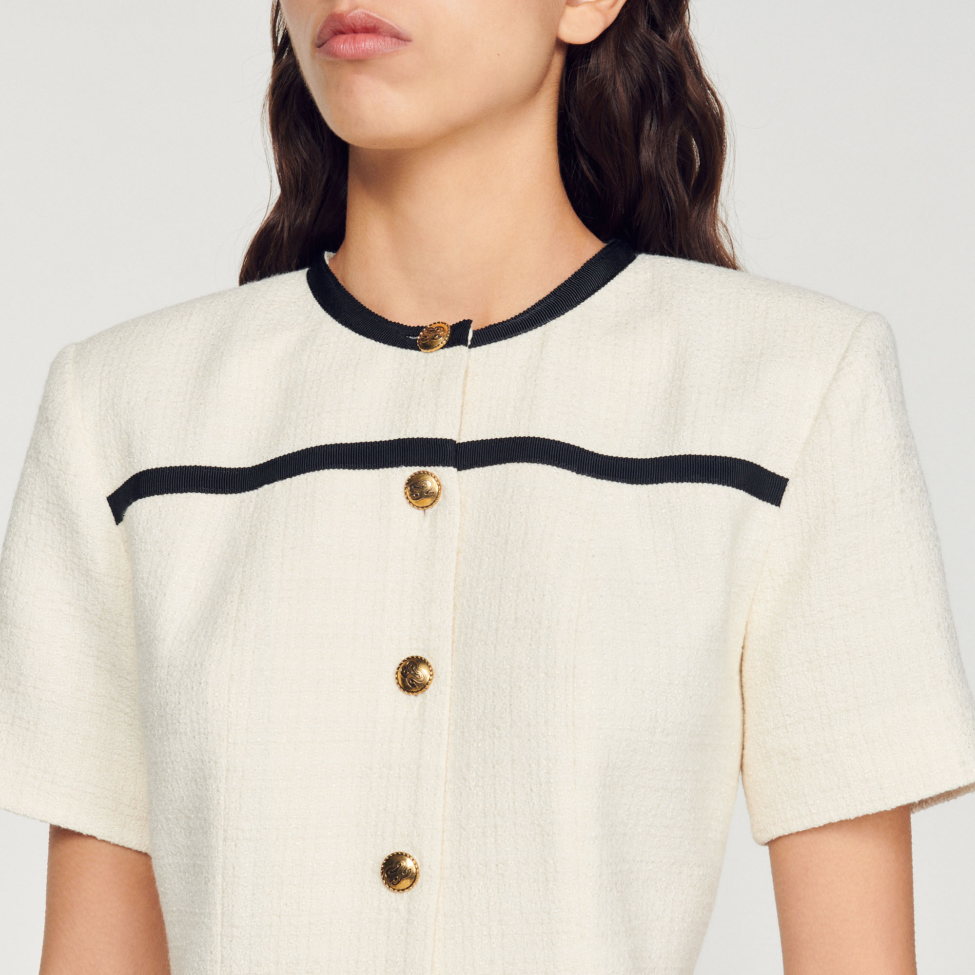 Robe courte boutonnee en tweed