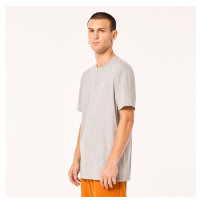 T-Shirt Oakley Relax Henley 2.0 Gris