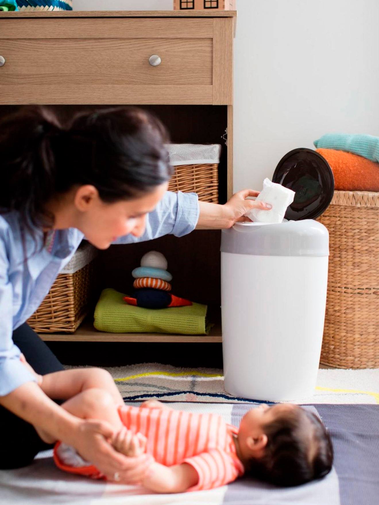 Lixeira para fraldas Simplee Tommee Tippee SANGENIC cinza claro liso