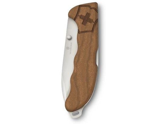 Victorinox Taschenmesser Evoke Wood, 136 mm, Braun Klappbares Messer mit Schalen aus Nussbaumholz