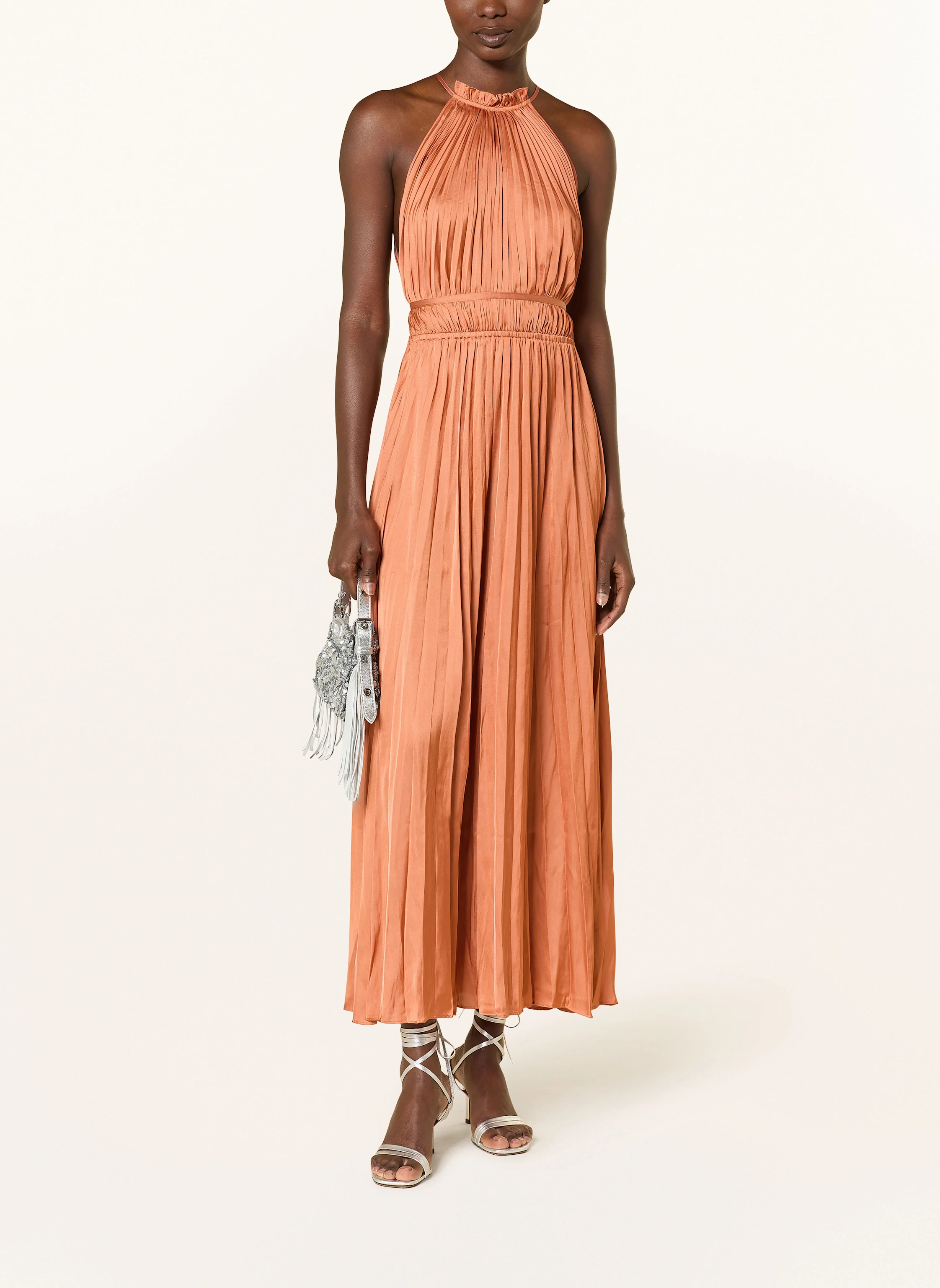 maje Plisseekleid aus Satin