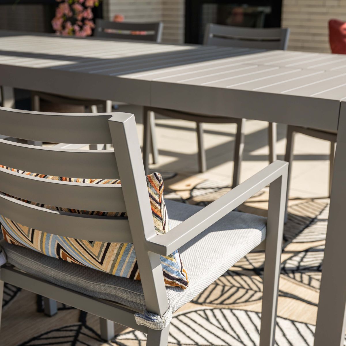 Oklahoma aluminium dining tuinstoel - taupe - valley sand