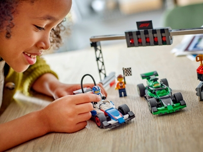 LEGO F1® grid met VCARB en Sauber racewagens (60474)