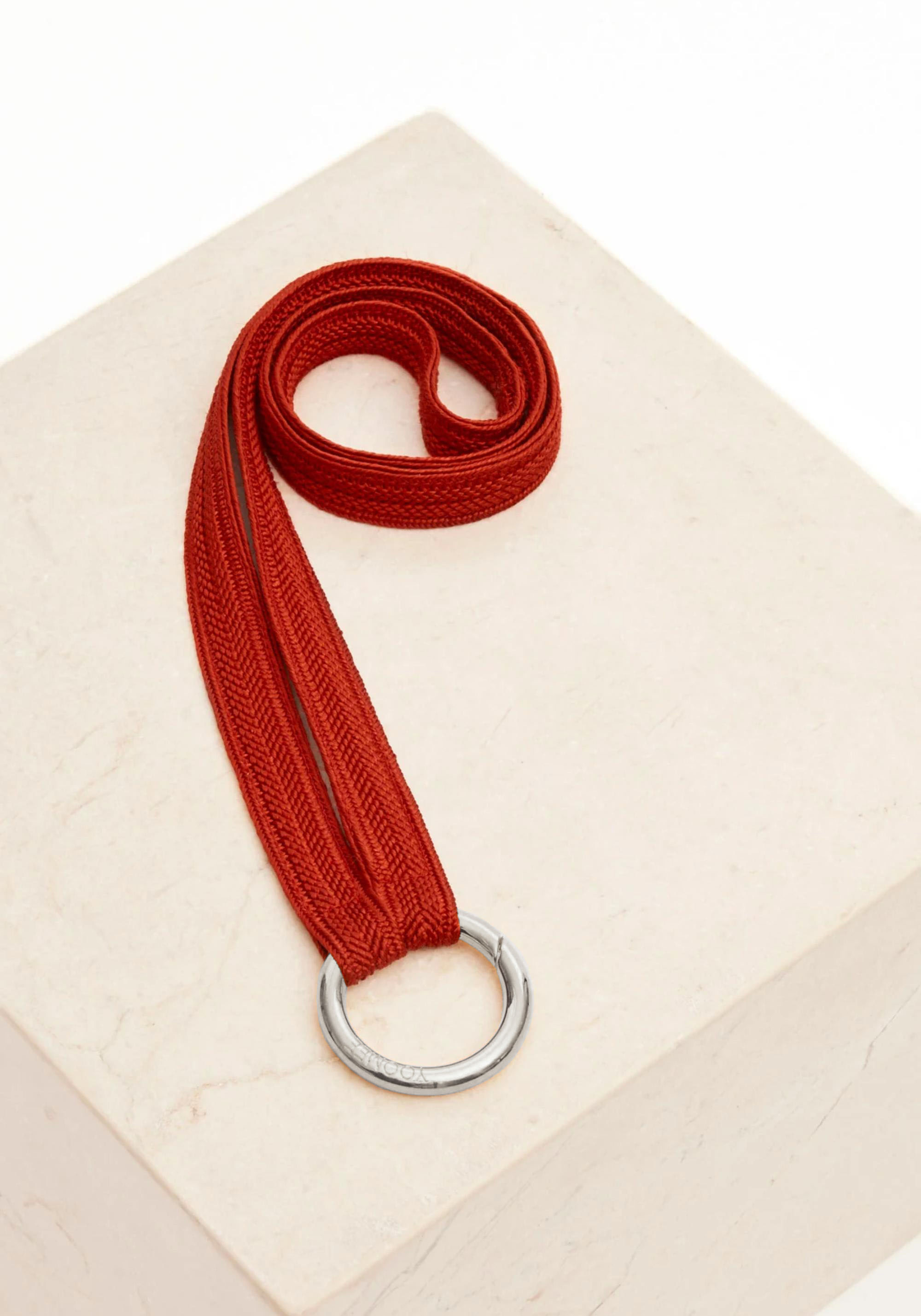 YOOMEE Schlüsselband Keychain Zahra Scarlet Red Silver