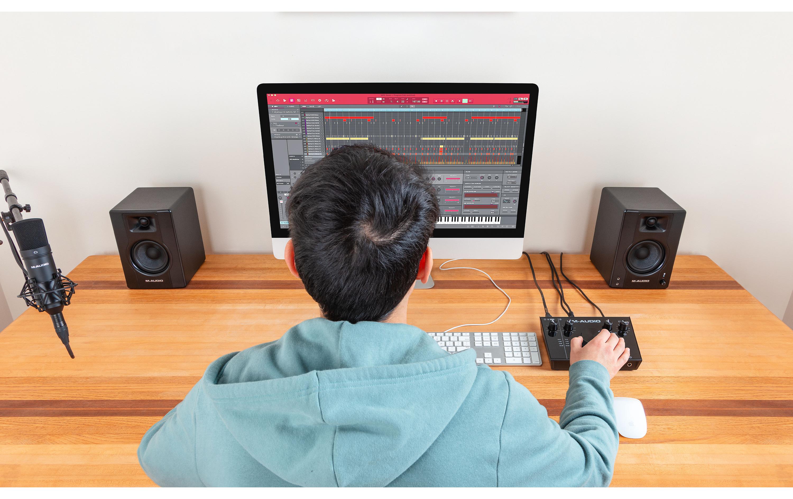 Studiomonitore BX3BT Schwarz<br>Bluetooth Multimedia-Referenzmonitore zum Streamen
