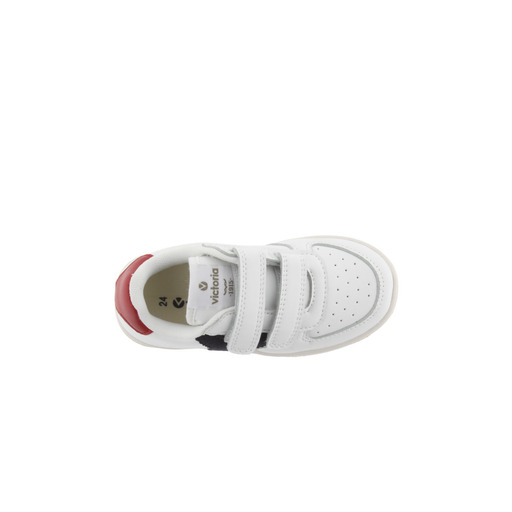 Tênis Victoria Tiempo em couro sintético com logo, parte traseira colorida e fecho de velcro.