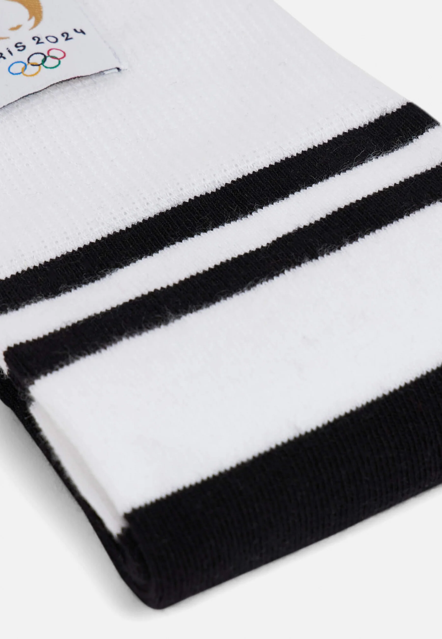 Chaussettes mi-hautes en coton-Lucas Noir Paris 2024
