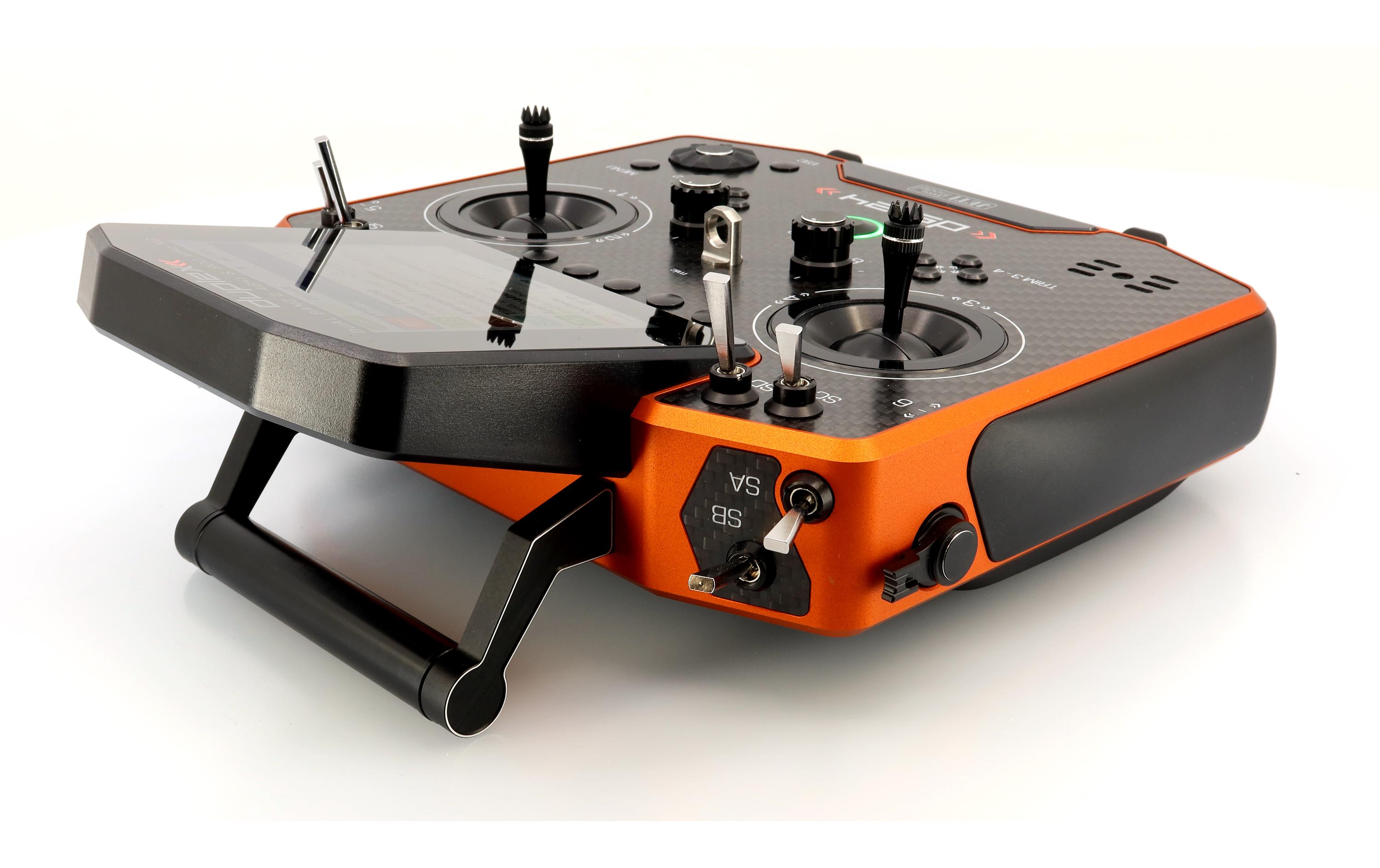 Fernsteuerung DS-24II Carbon Line Orange 24 Kanal, Duplex EX<br>Professioneller 24-Kanal-Sender mit Geber auf Rückseite und Carbon-Frontplatte
