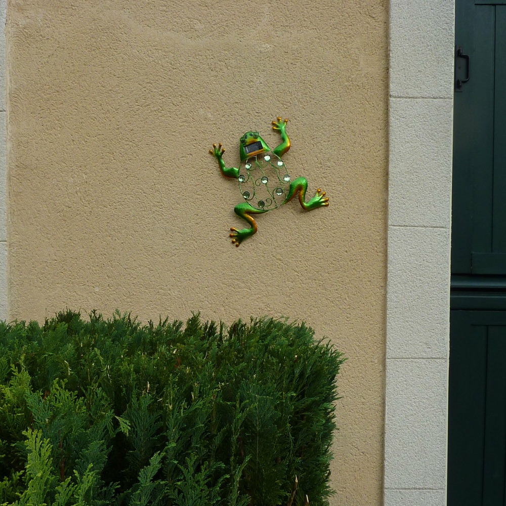 Décoration murale solaire colette la rainette - led blanc chaud - chromex
