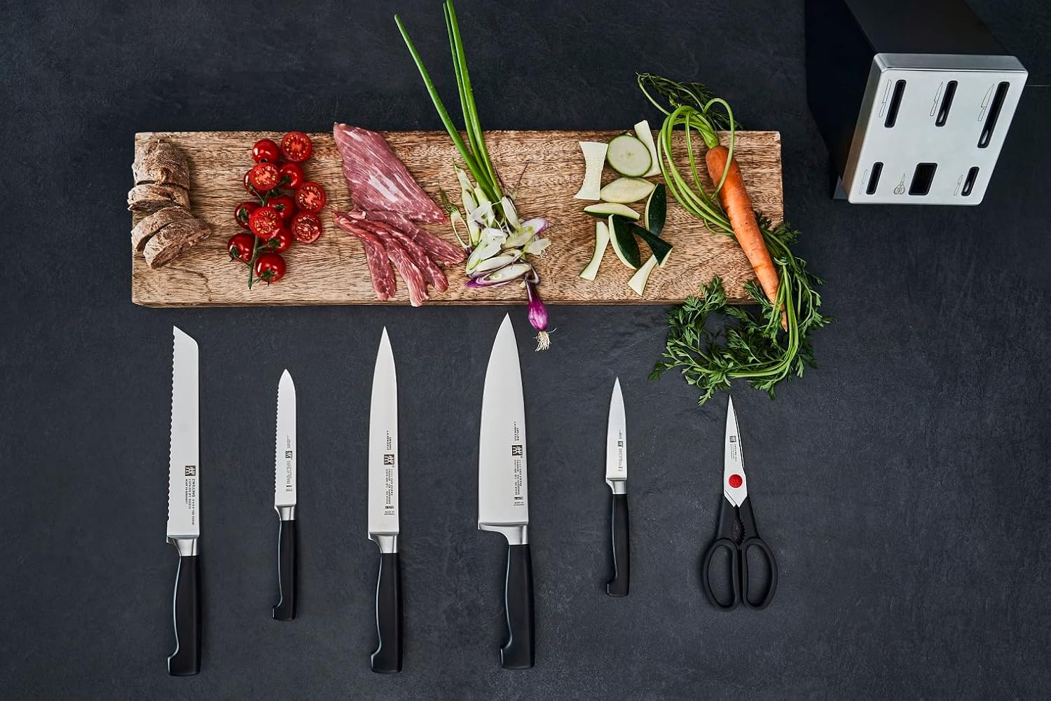 ZWILLING Vier Sterne Selbstschärfender Messerblock 7-teilig, Rostfreier Spezialstahl, Schwarz, Made in Germany