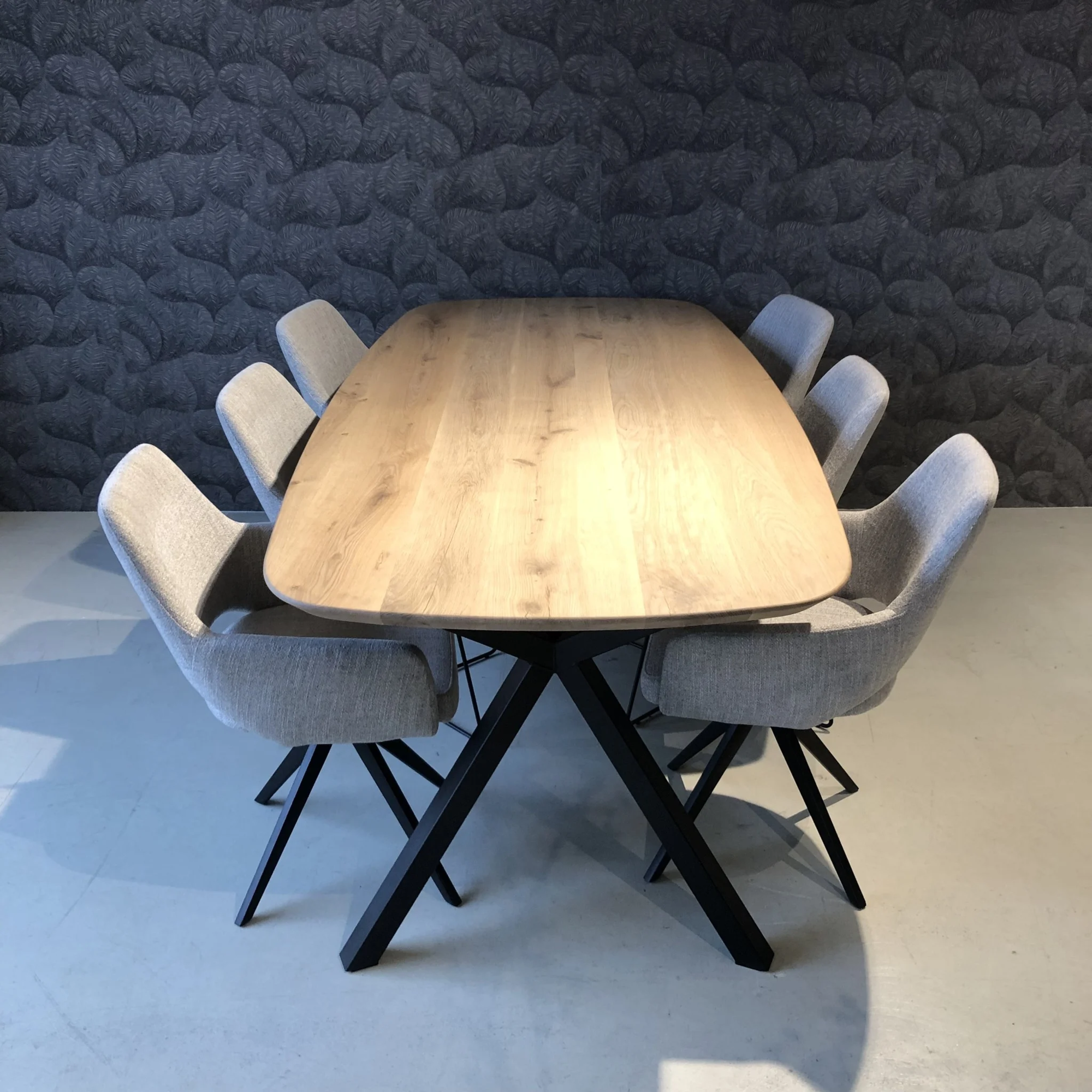 Firma Hout & Staal Eettafel Deens ovaal | xy schuin | matte lak Eettafel Deens Ovaal | 220*100 | Rechte rand | Matte lak