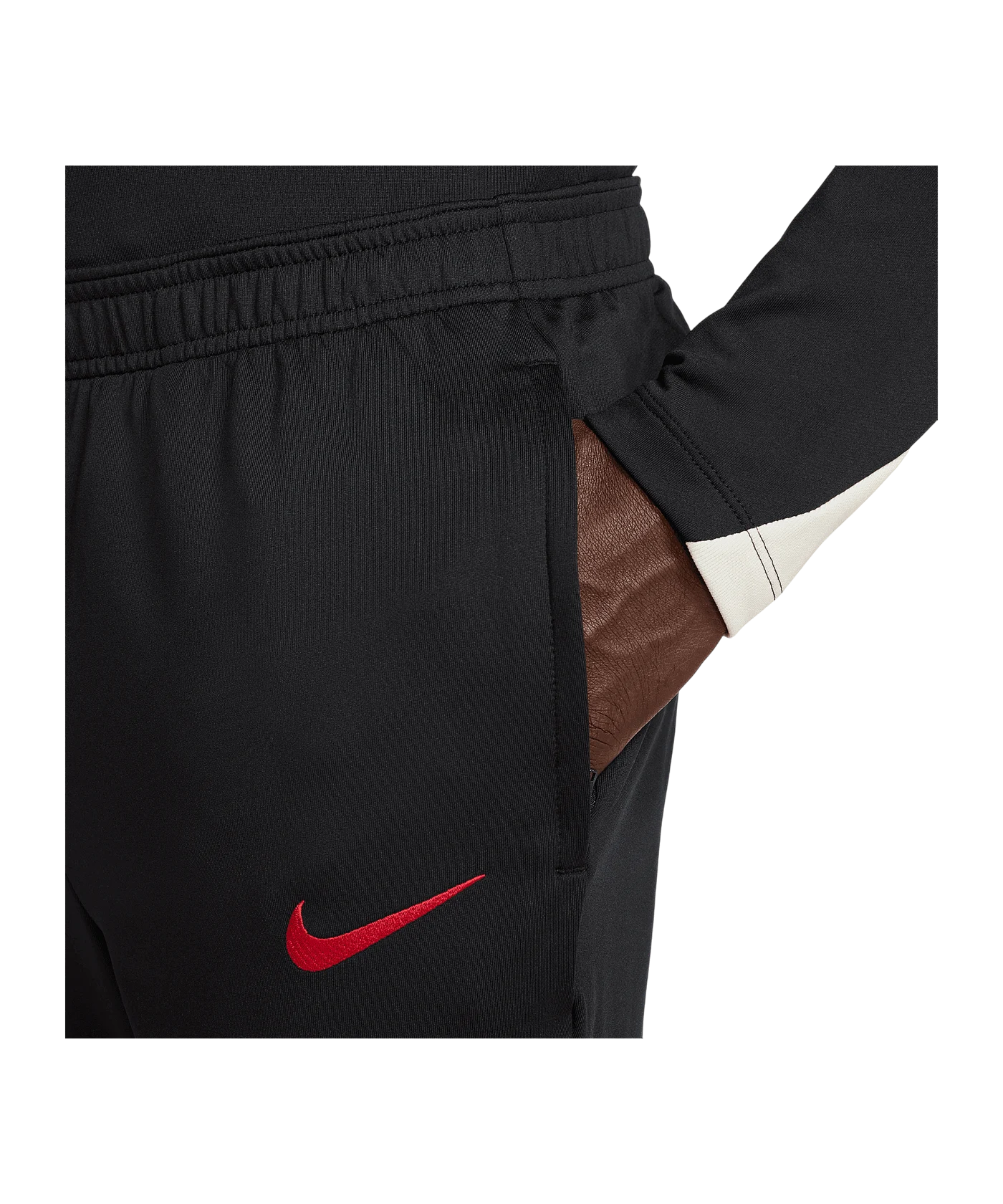 Nike FC Liverpool Trainingshose Schwarz F010