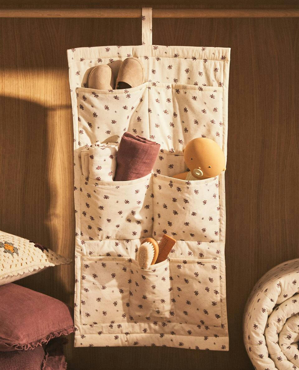 ORGANIZADOR INFANTIL COM ESTAMPA FLORAL