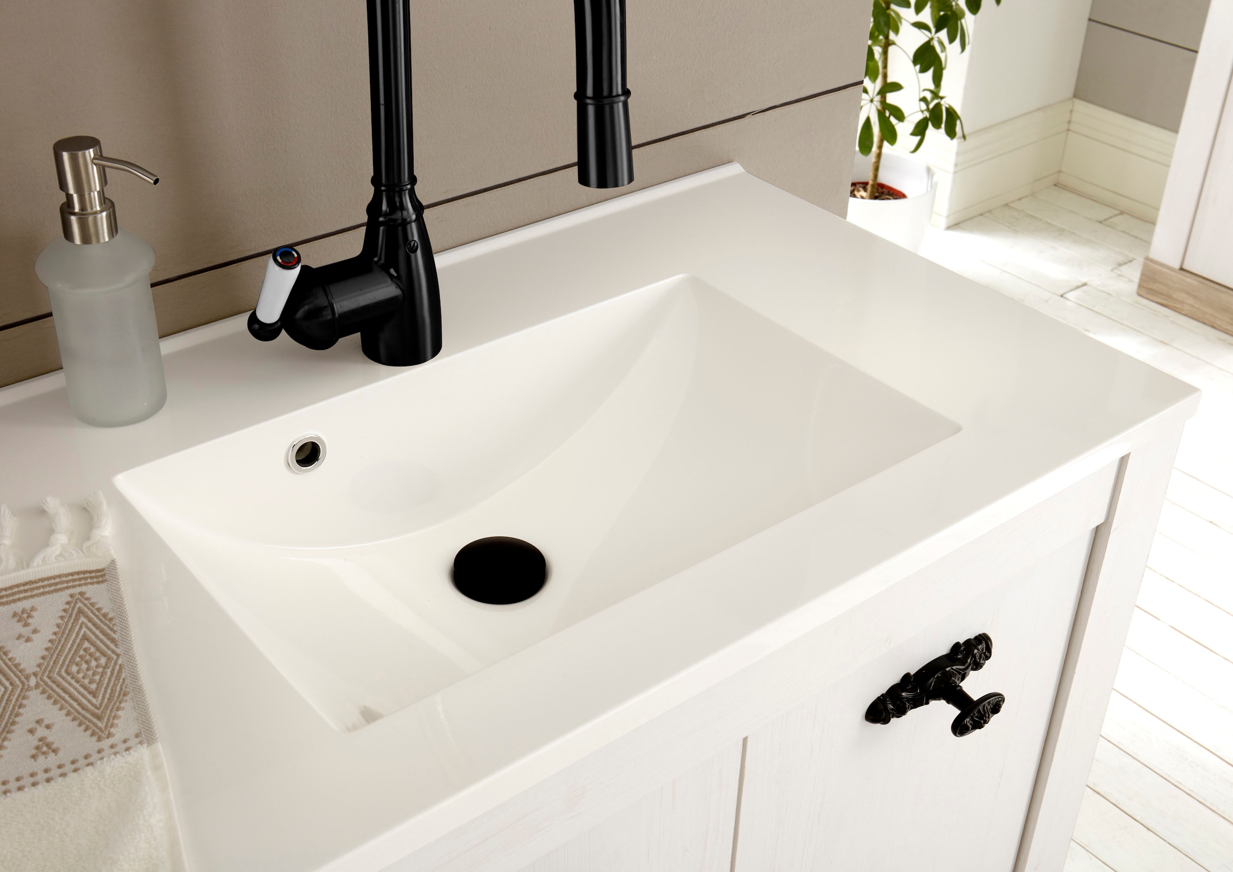 Home affaire Waschtisch »Florenz, Waschbeckenunterschrank inkl. Waschbecken, Metallgriffe« in Pinie Weiss, hängend, Breite 82 cm, inkl. Mineralgussbecken