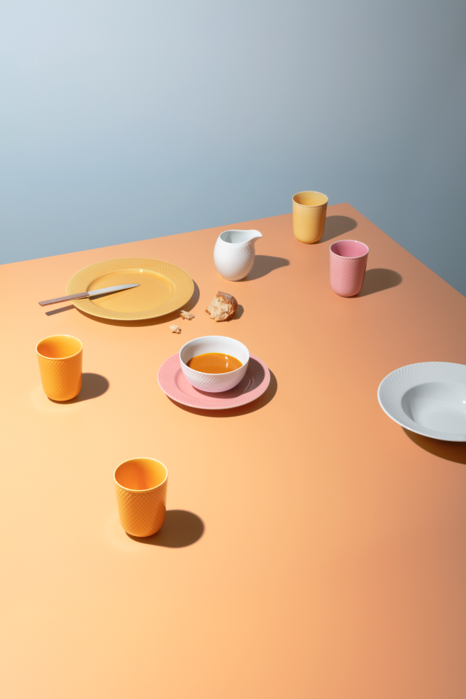 Lyngby Porcelæn  Rhombe Color middagstallerken, sand - Ø: 27 cm.
