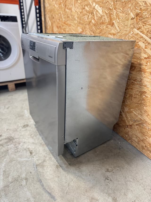 Electrolux opvaskemaskine ESM48331SX