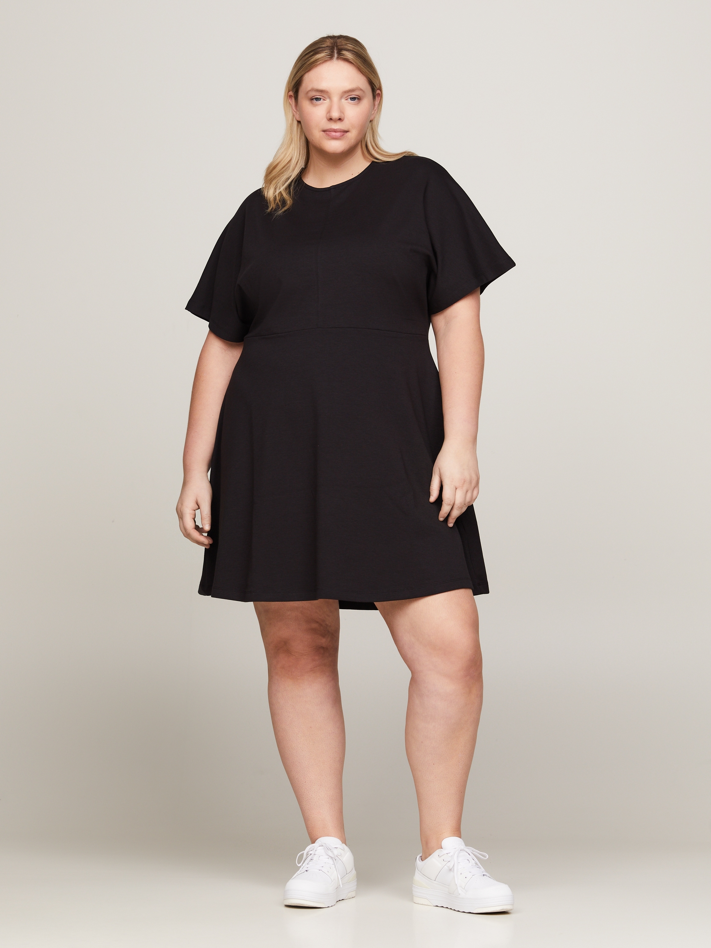 Tommy Hilfiger Curve Blusenkleid »CRV F&F C-NK TSHIRT DRESS SS« Grosse Grössen