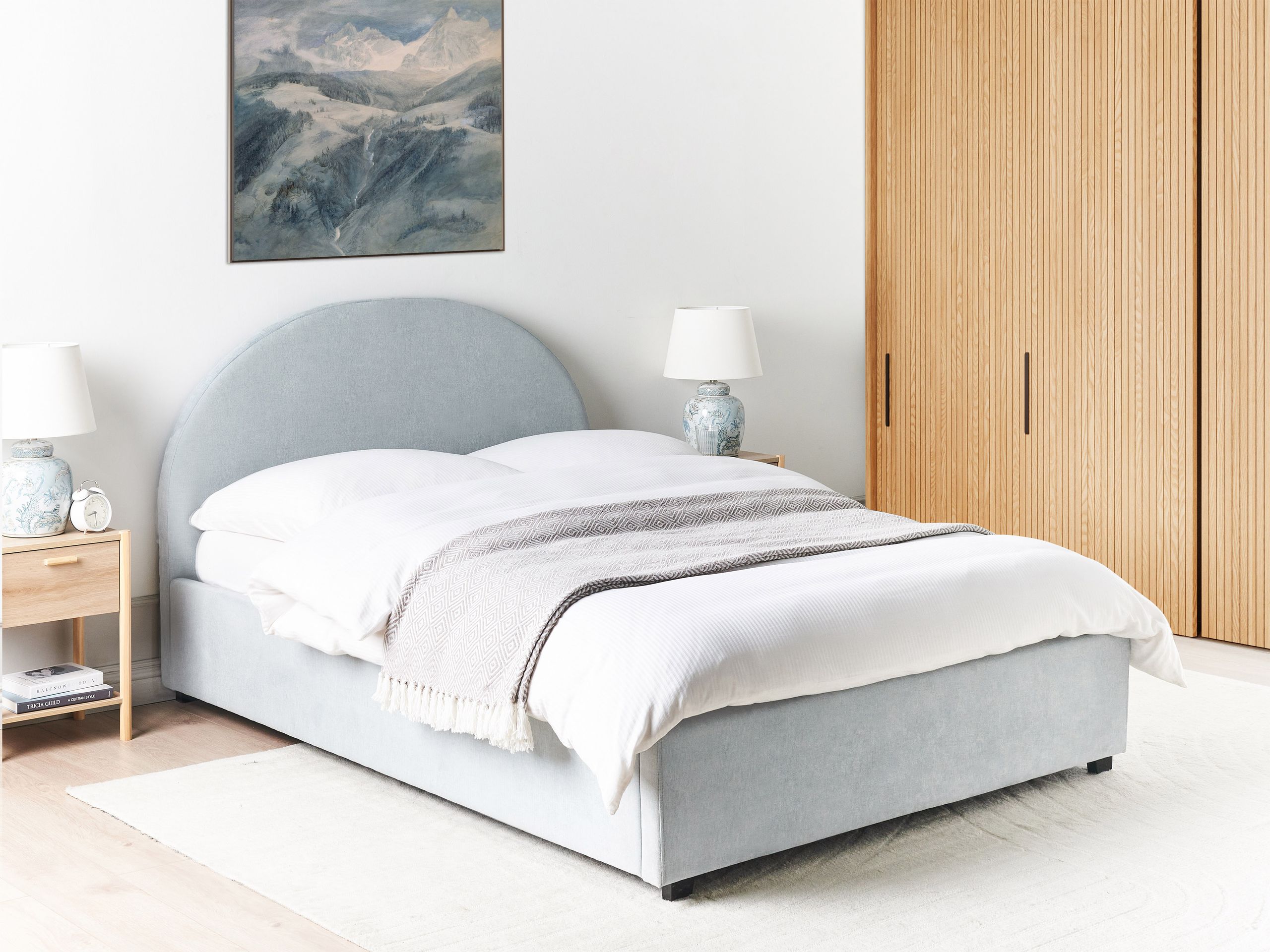Beliani-VAUCLUSE-Bed met opbergruimte-Lichtblauw-140 x 200 cm-Stof