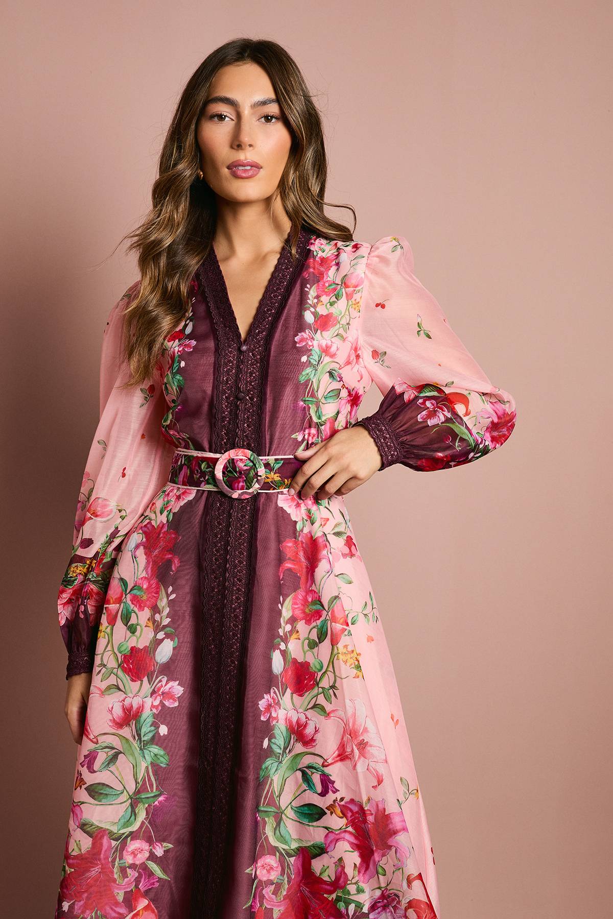 Coast Robe Mi-Longue en Organza à Manches Longues avec Ceinture