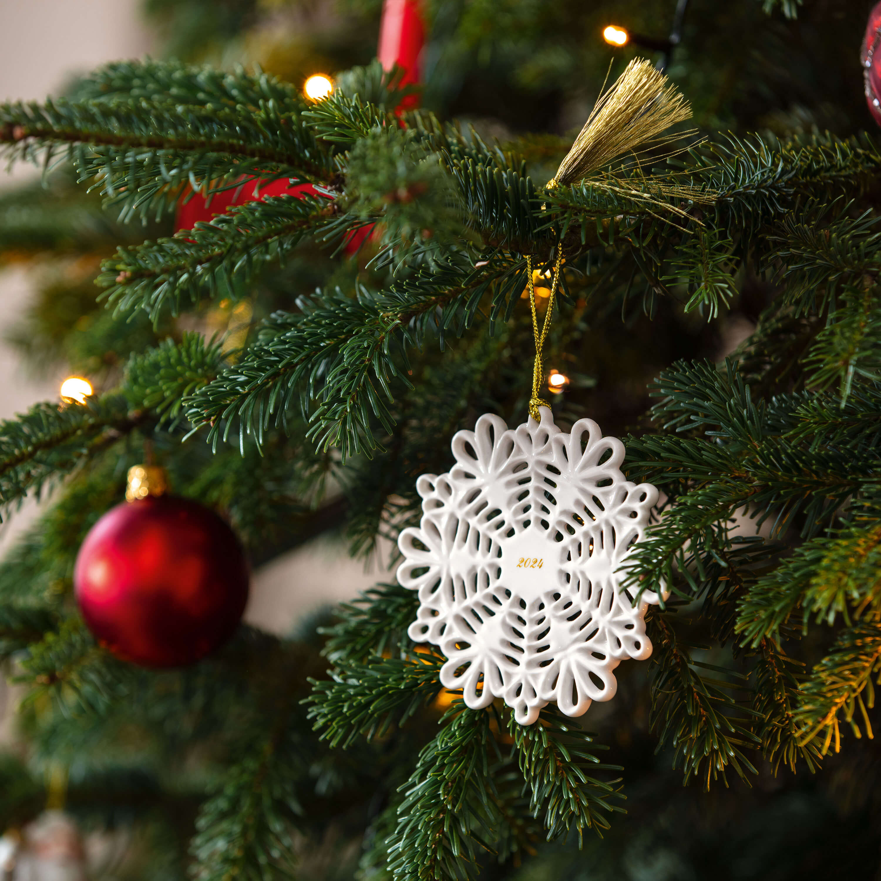 Christmas Classics Christmas ornaments Multi-colored, 3.9'' x 0.3'' x 4''