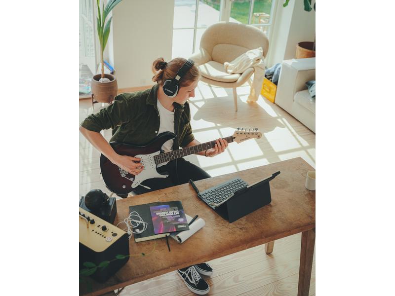 Yamaha E-Gitarre PACIFICA 112 V – Sonic Blue E-Gitarre für Anfänger