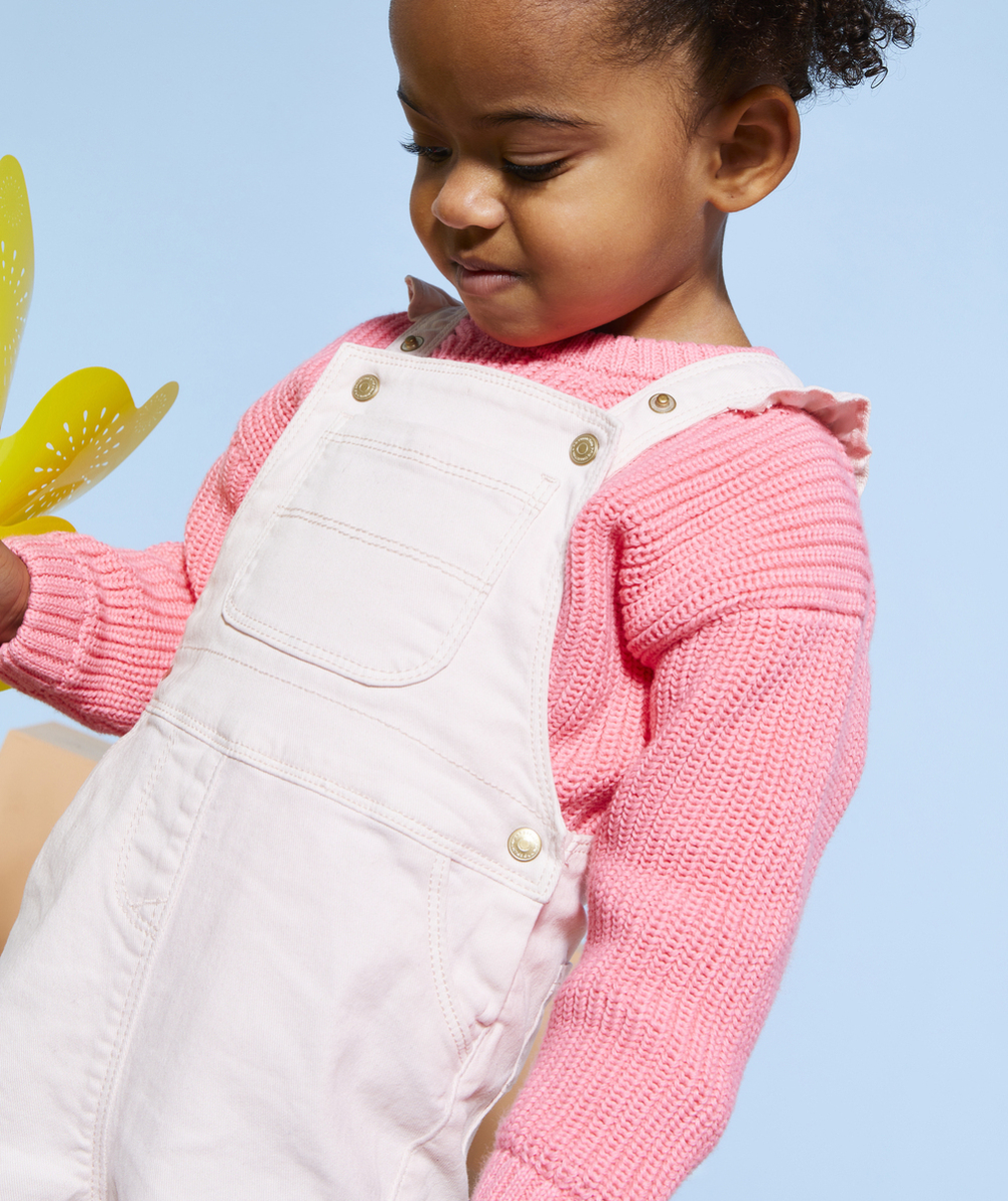 SALOPETTE BÉBÉ FILLE EN FIBRES RECYCLÉES ROSE AVEC DÉTAILS VOLANTÉS
