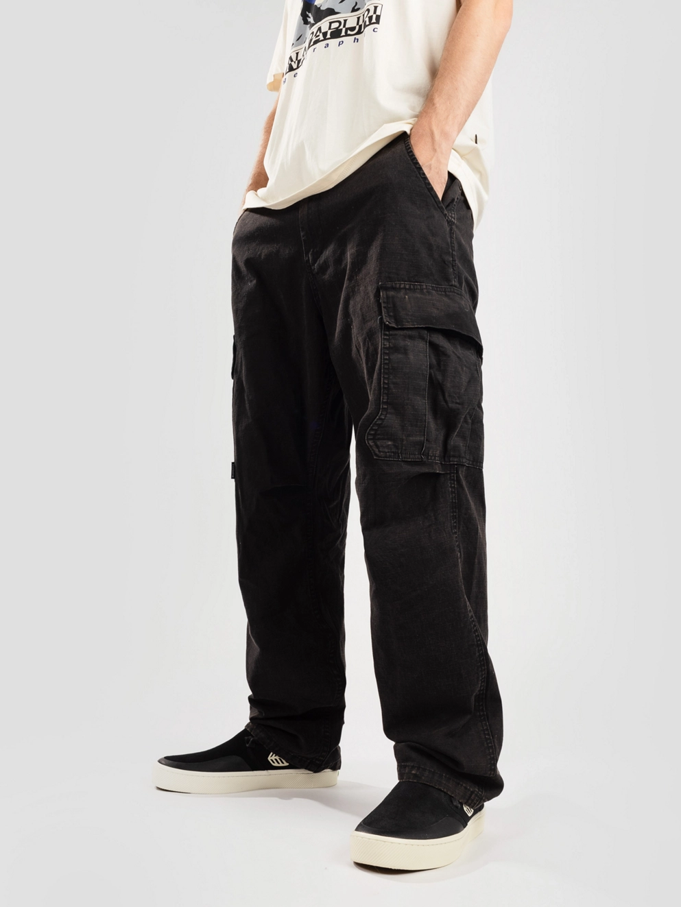 Blue Tomato Cargo Pants black