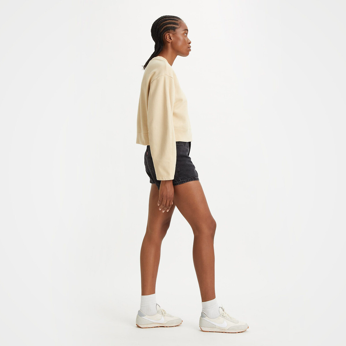 LEVI'S<br>Mãe baixinha dos anos 80