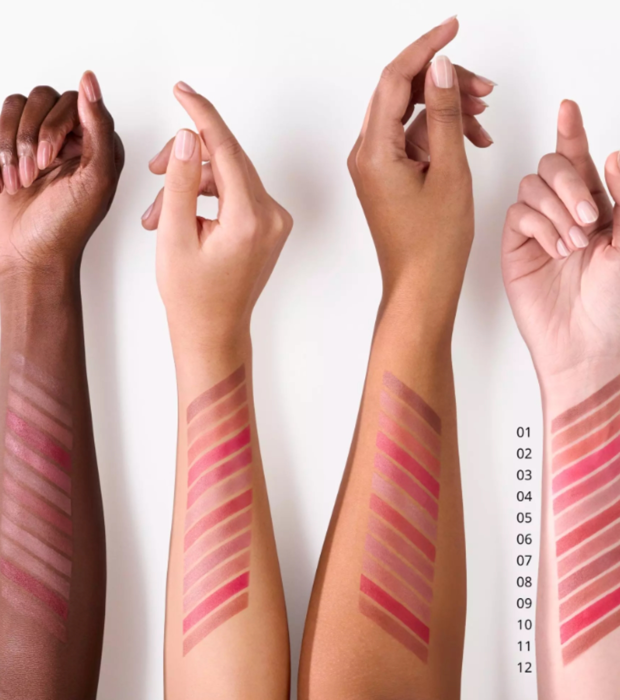 essence - Batom matte com acabamento esfumado BLUR soufflé - 03: Hot Offline