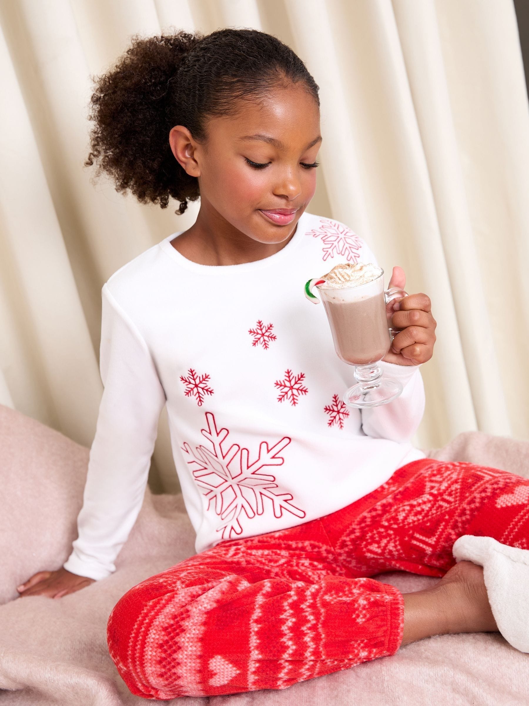 Rood/witte sneeuwvlok - Lipsy kerstmis zachte Fairisle Twosie pyjama (5-16jr)