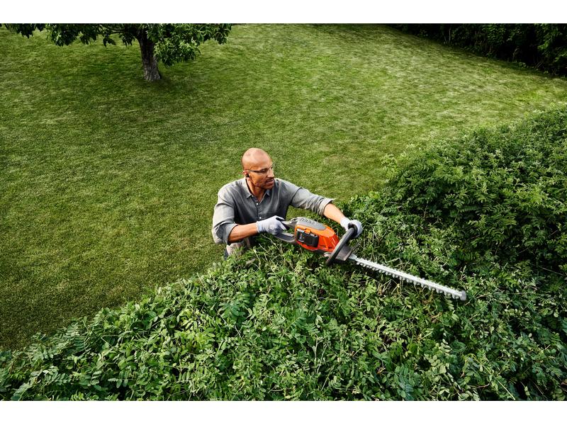 Husqvarna Akku-Heckenschere 215iHD45 Kit, 2.0 Ah Doppelseitige Akku-Heckenschere für alle Arten von Hecken