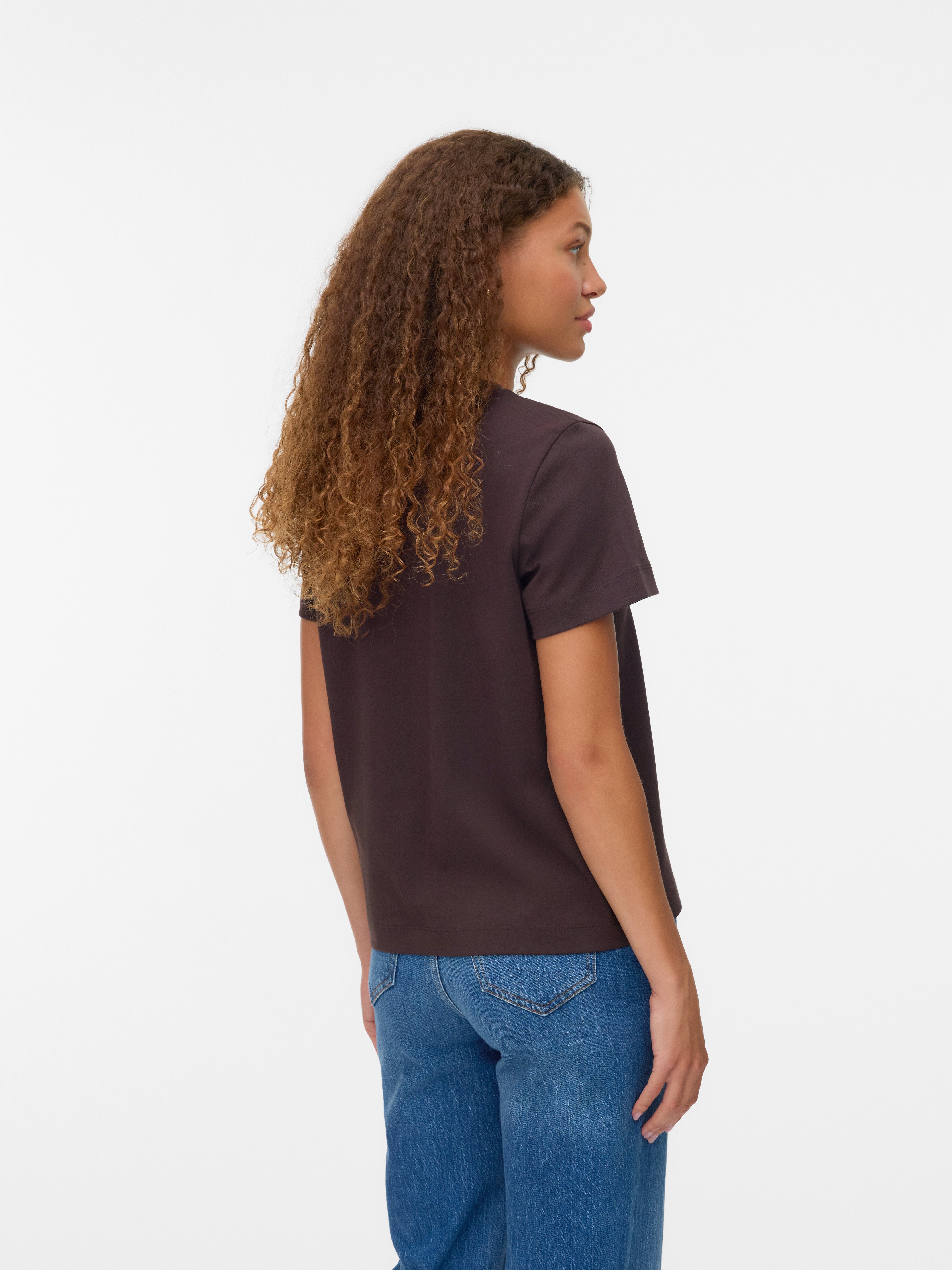 AWNAIMA T-shirts