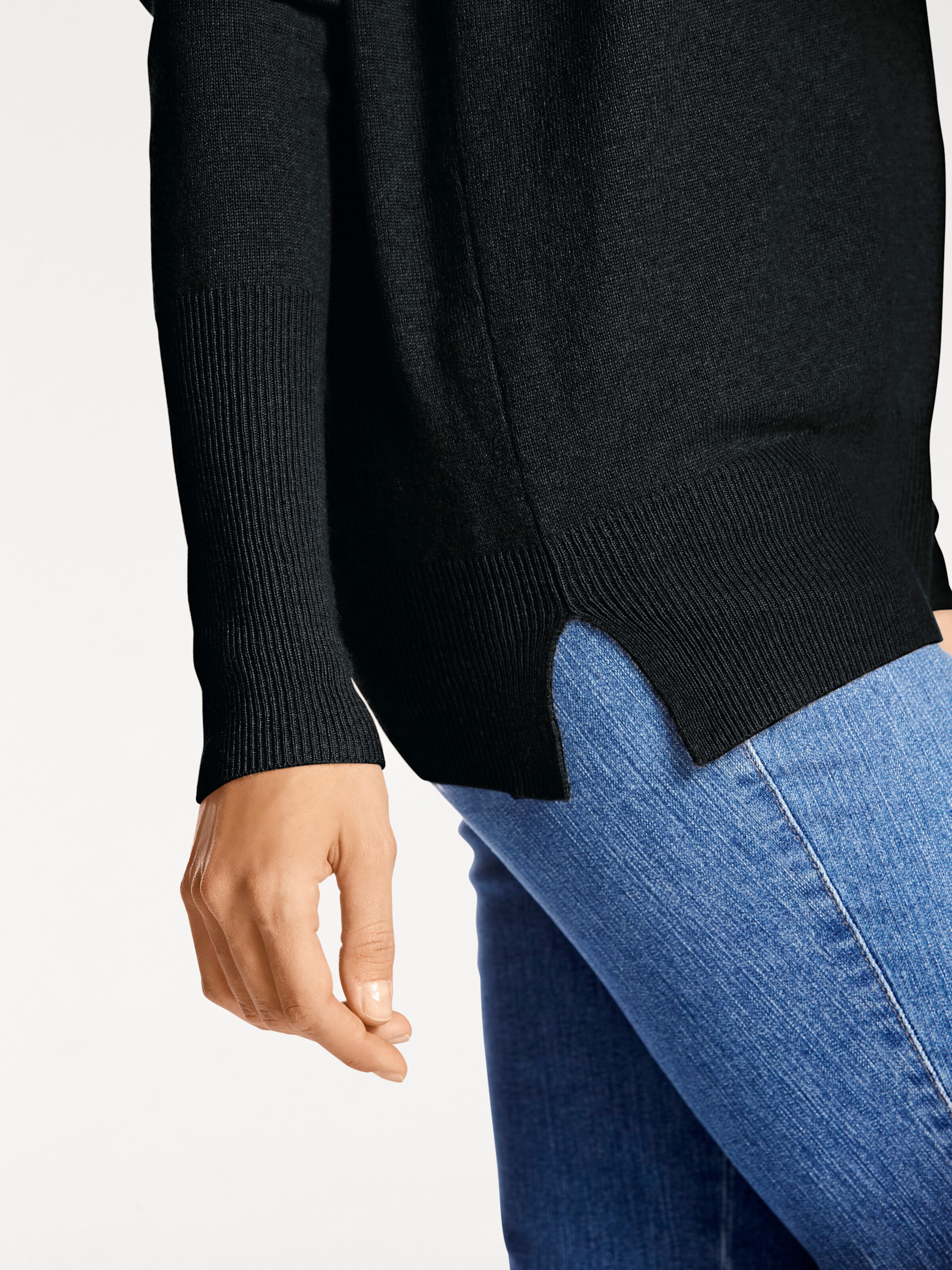 heine V-Pullover in schwarz