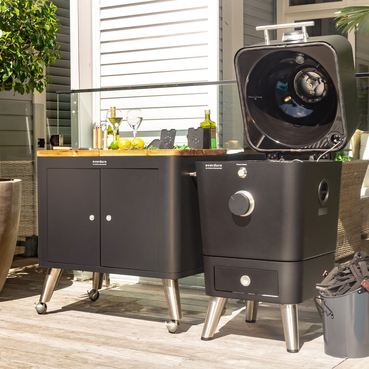 4K Kulgrill, Svart