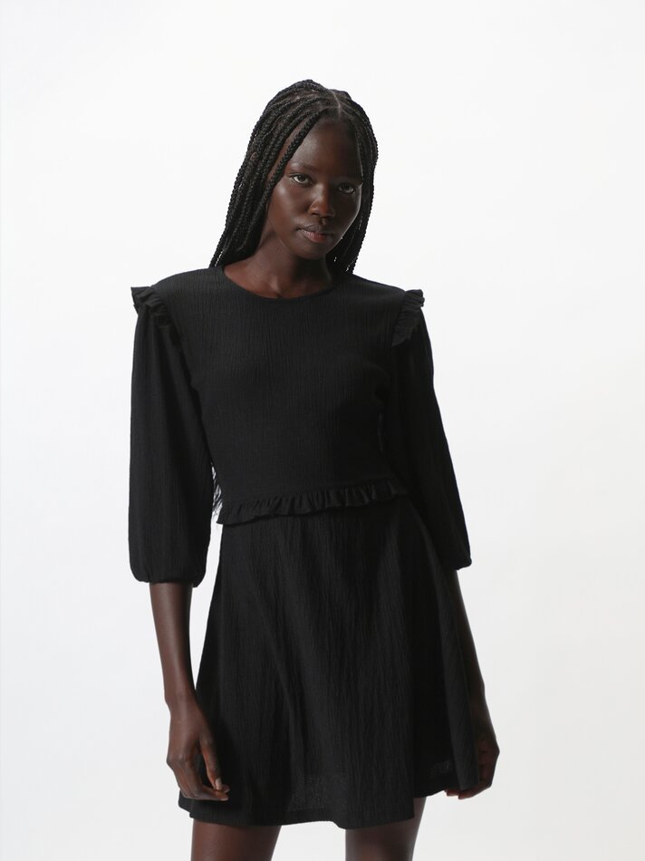Vestido com detalhe de babado - Preto