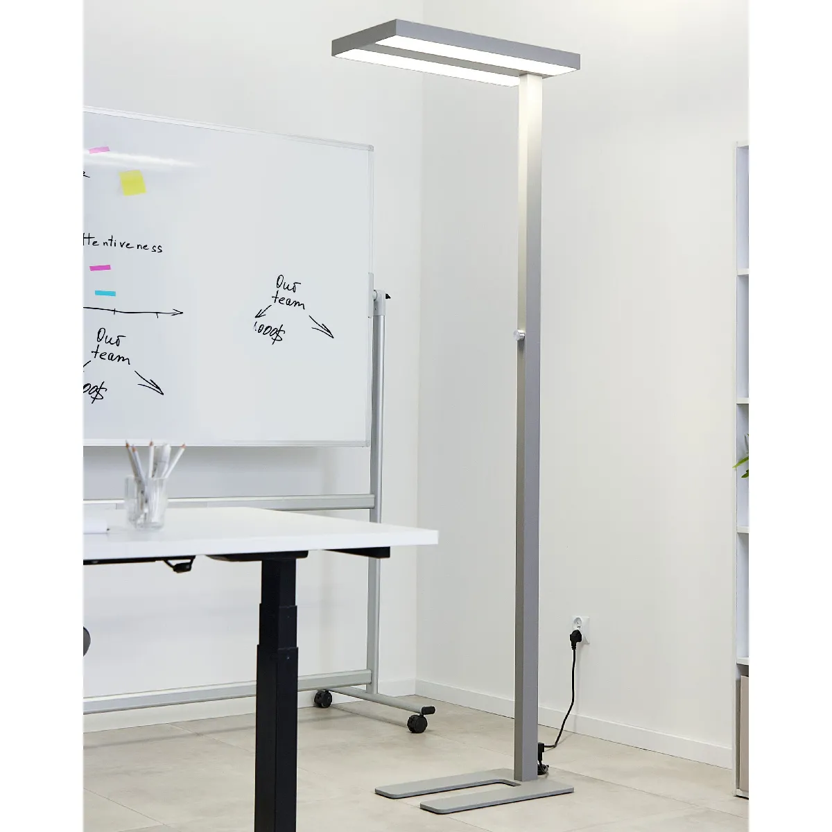 Beliani TAURUS Lampadaire