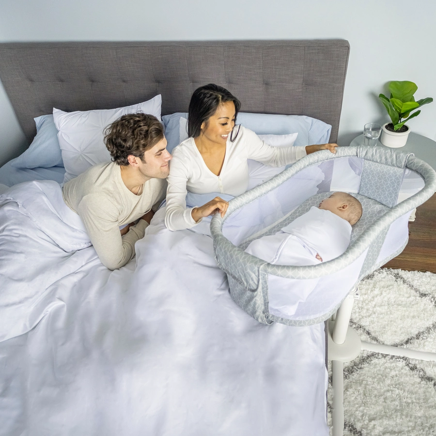 HALO® BassiNest® 360° Schwenkbares Beistellbett Essentia Series Morning Mist