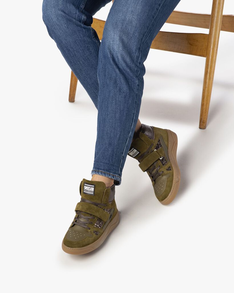 Iggi Wedge 02.02