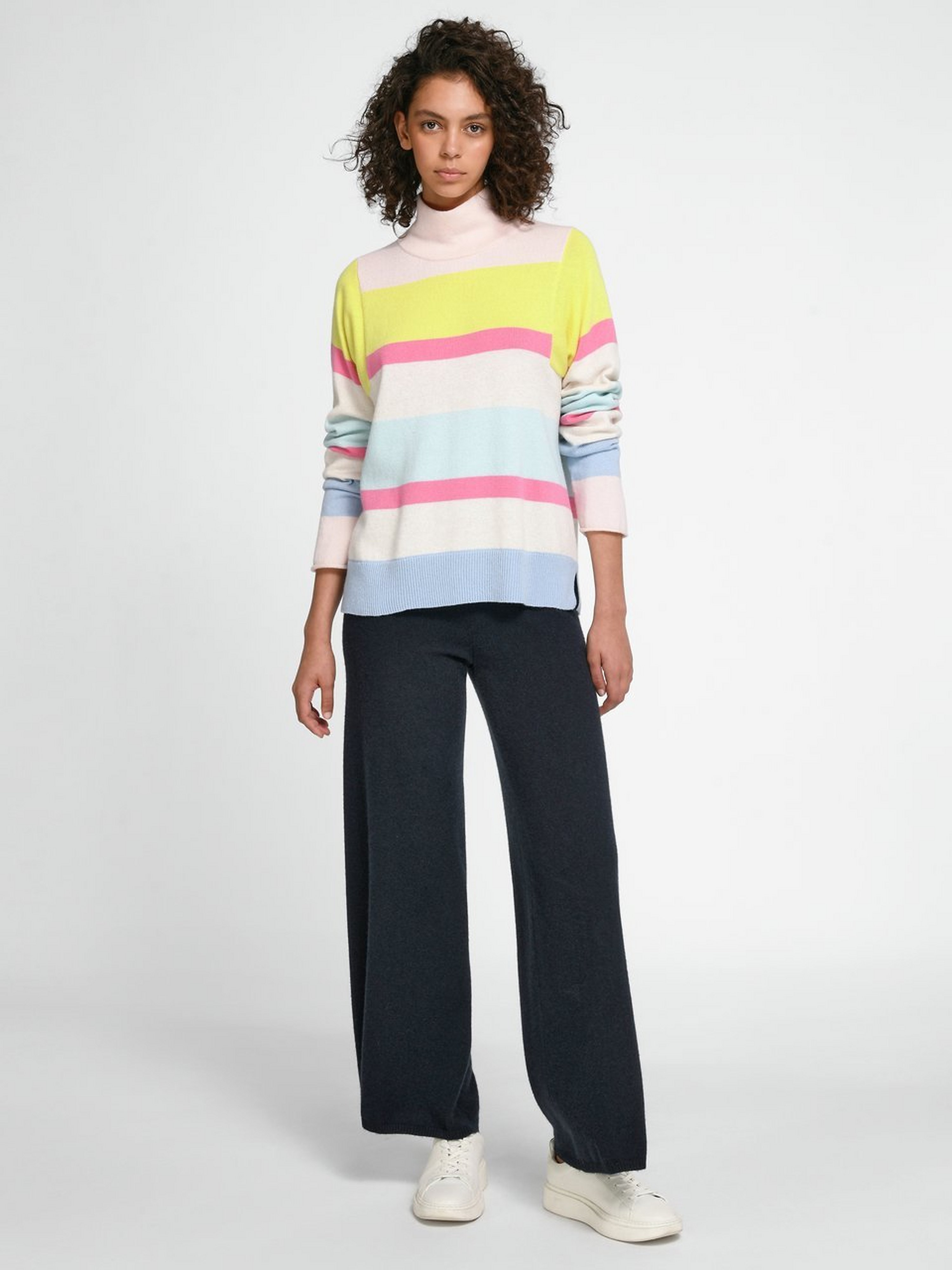 Pullover mit Stehbund