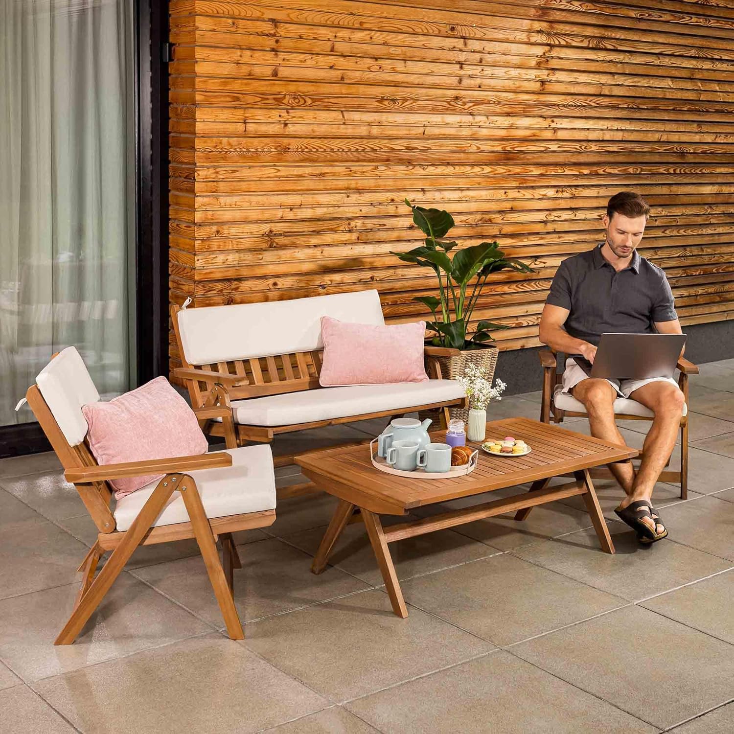 di volio Gartenmöbel Set Lusiano - beige, wetterfeste Garten Möbel aus Akazienholz, 1x Doppelbank, 2X Sessel, 1x Tisch & Bequeme Sitzkissen