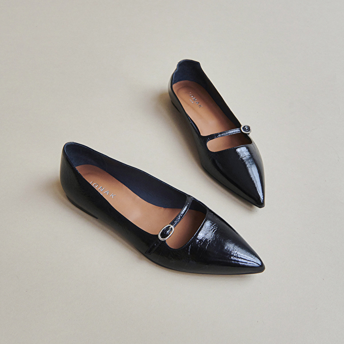 Ballerines pointues à brides  en cuir brillant noir