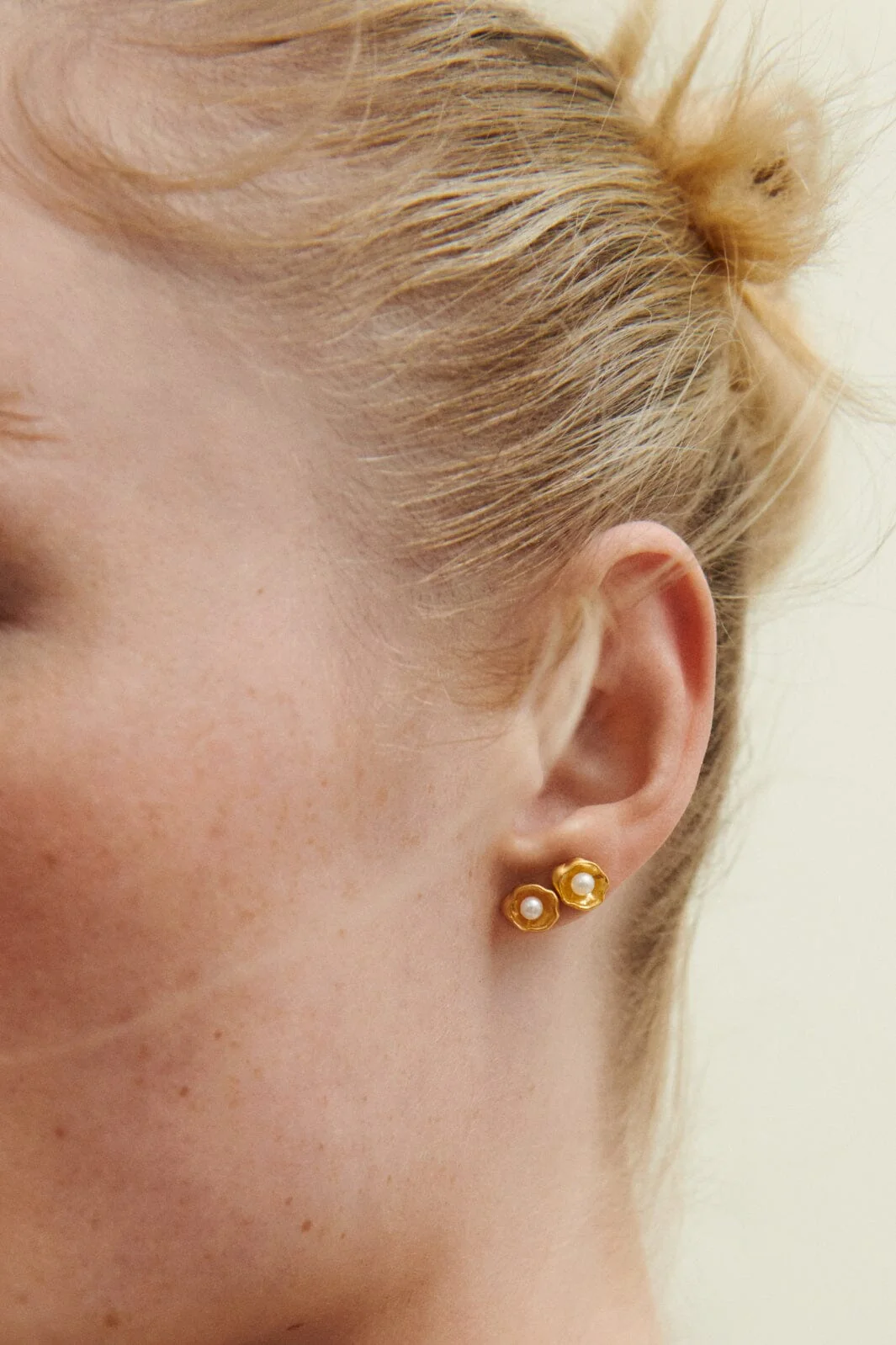 Pernille Corydon Jewellery Hidden Pearl Earsticks
