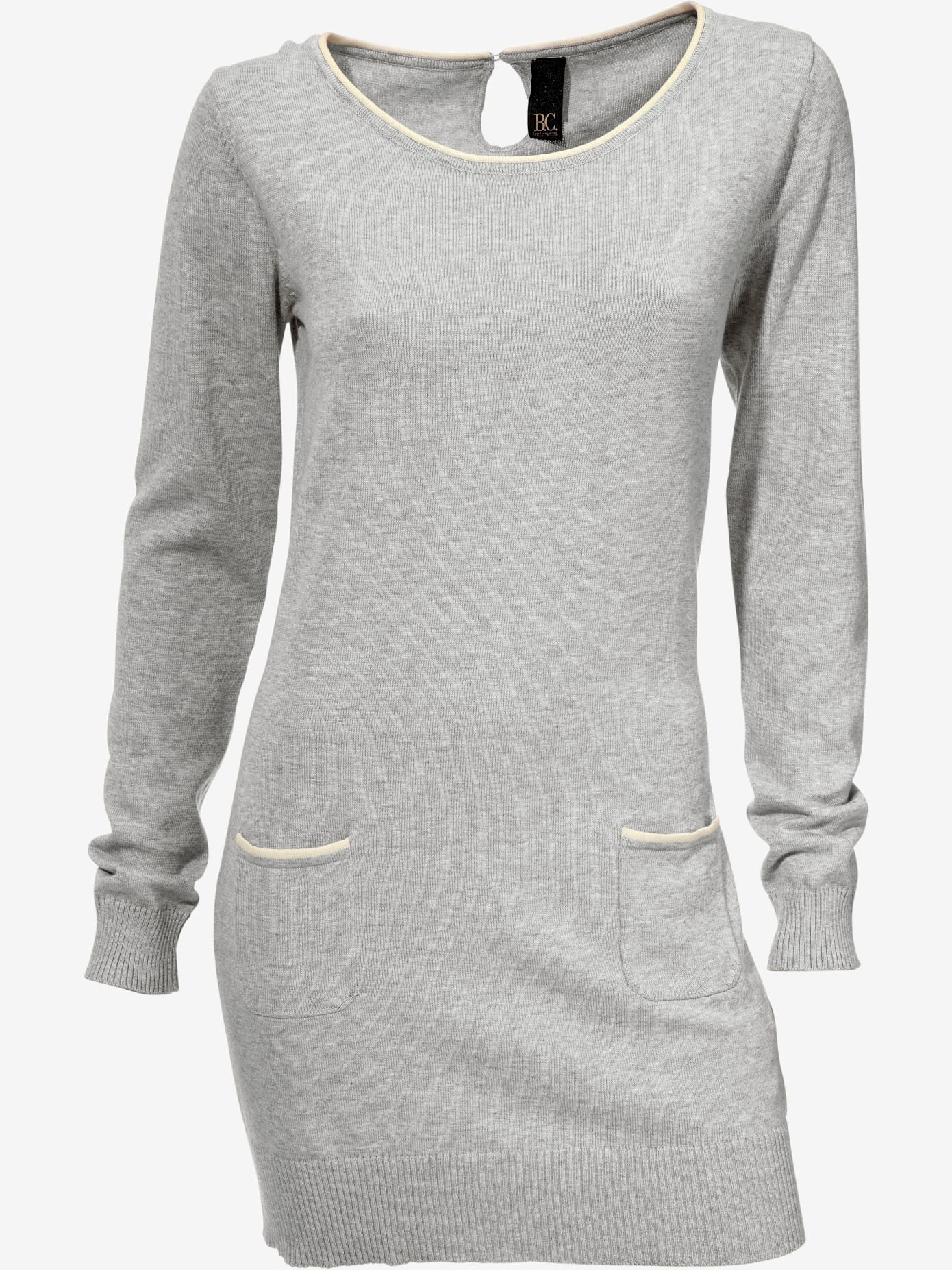 Pull long look tendance avec découpes au dos