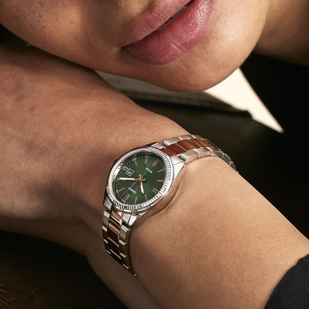 Montre Casio Collection Women Vert
